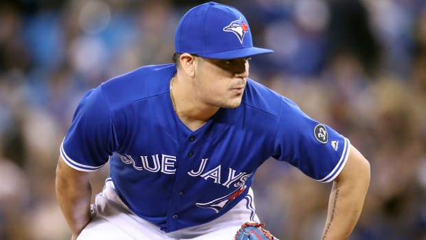 roberto-osuna-trade-astros-blue-jays-jeff-juhnow.jpg
